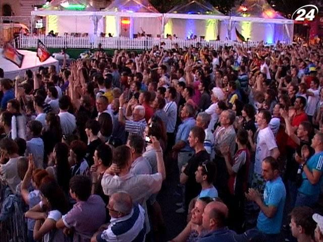 Харків та Львів прийняли свої останні матчі ЄВРО-2012 Харків та Львів прийняли свої останні матчі ЄВРО-2012