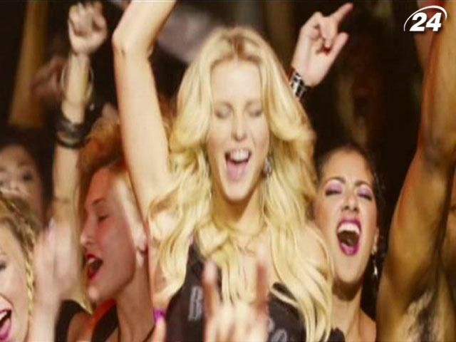 "Рок на віки": героїня мріє підкорити сцену та стати супер-зіркою "Рок на віки": героїня мріє підкорити сцену та стати супер-зіркою