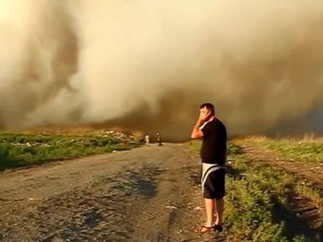 На Дніпропетровщині горить сміттєзвалище На Дніпропетровщині горить сміттєзвалище