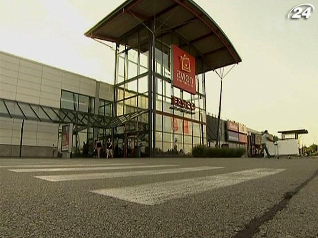 Aeon купує японський бізнес Tesco Aeon купує японський бізнес Tesco