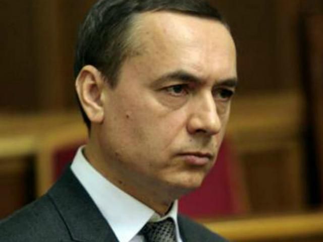 Лідер фракції НУ-НС заявив, що Ющенко працює на чинну владу