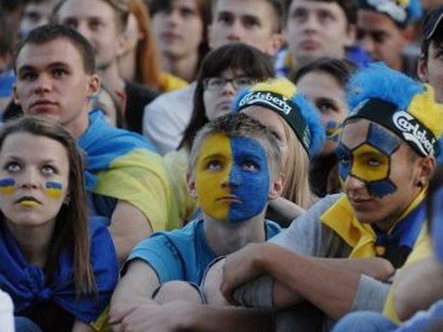 Хрещатик підготували до інцидентів: привезли водомет Хрещатик підготували до інцидентів: привезли водомет