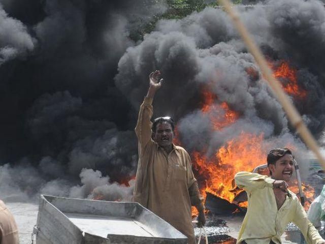 У Пакистані протестують проти відключення електрики. Десятеро загинуло У Пакистані протестують проти відключення електрики. Десятеро загинуло