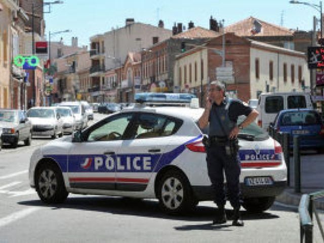 У Тулузі терорист звільнив ще одну заручницю