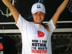 Футболка з Донецька стала хітом для вболівальників Футболка з Донецька стала хітом для вболівальників