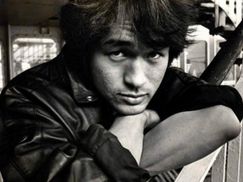 Попов хочет установить в Киеве памятник Виктору Цою