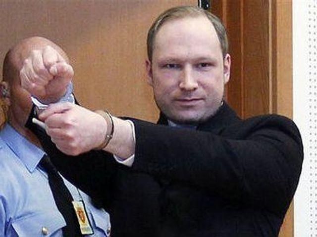 Адвокат Брейвіка хоче, щоб з його підзахисного зняли всі звинувачення Адвокат Брейвіка хоче, щоб з його підзахисного зняли всі звинувачення