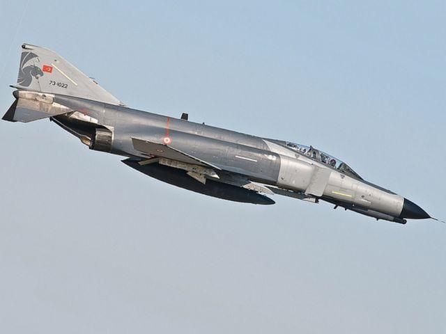 Біля Сирії зник турецький винищувач Біля Сирії зник турецький винищувач