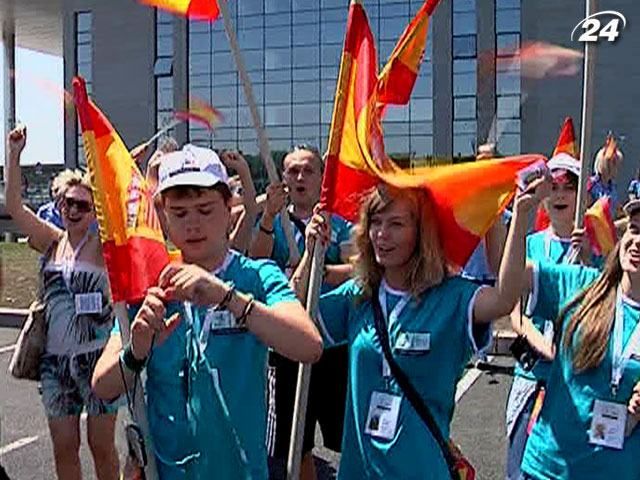 Французи та іспанці очікують на матч своїх збірних Французи та іспанці очікують на матч своїх збірних