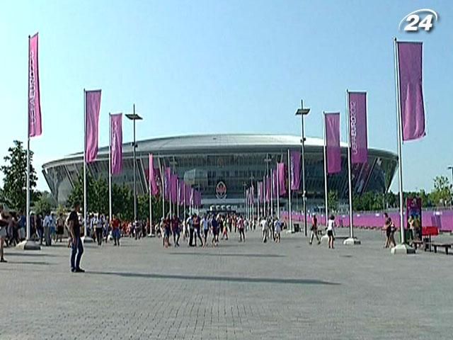 Аеропорт Донецька прийняв 180 літаків з іспанськими та французькими фанами Аеропорт Донецька прийняв 180 літаків з іспанськими та французькими фанами