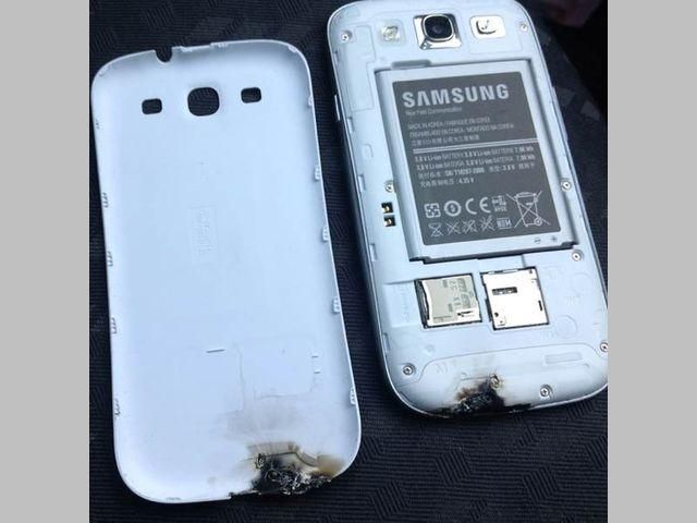 У Ірландії в користувача вибухнув новий Galaxy S III У Ірландії в користувача вибухнув новий Galaxy S III