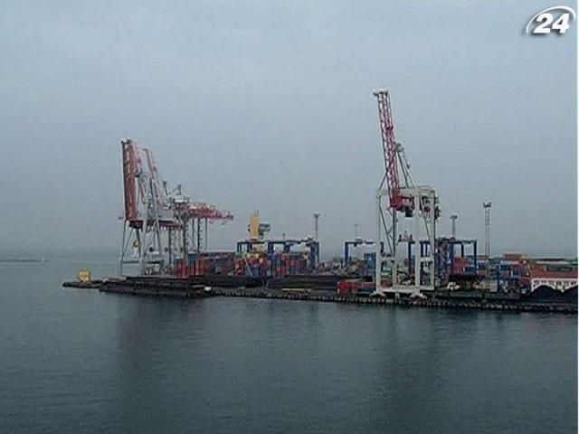Нардепи у КСУ оскаржили закон про морські порти