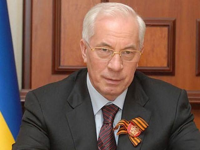 Азаров хоче, щоб в серцях українців запанував дух закону Азаров хоче, щоб в серцях українців запанував дух закону