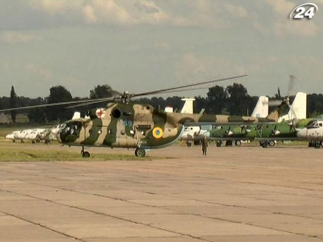 У Вінниці пілоти з шести областей відпрацьовують навики на летовищі 