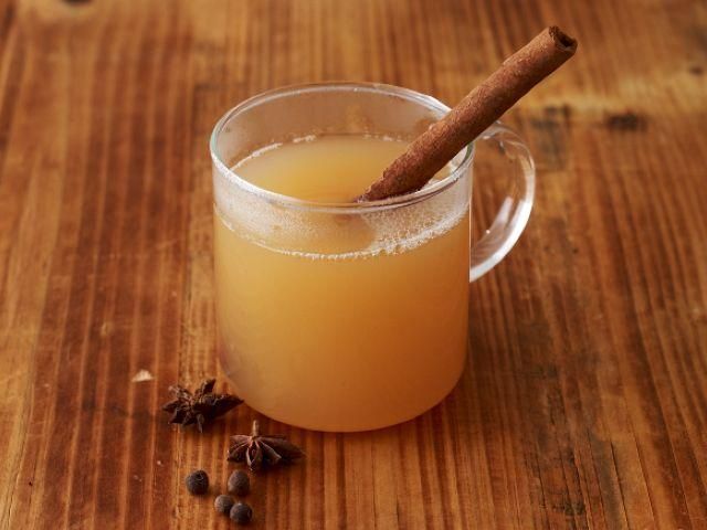 Янукович дозволив розлив сидру і перрі, але у спецтарі Янукович дозволив розлив сидру і перрі, але у спецтарі