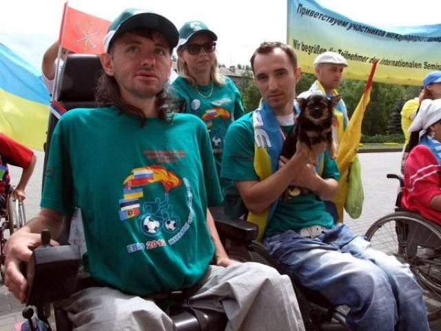 В Донецке стартовал международный марафон инвалидов