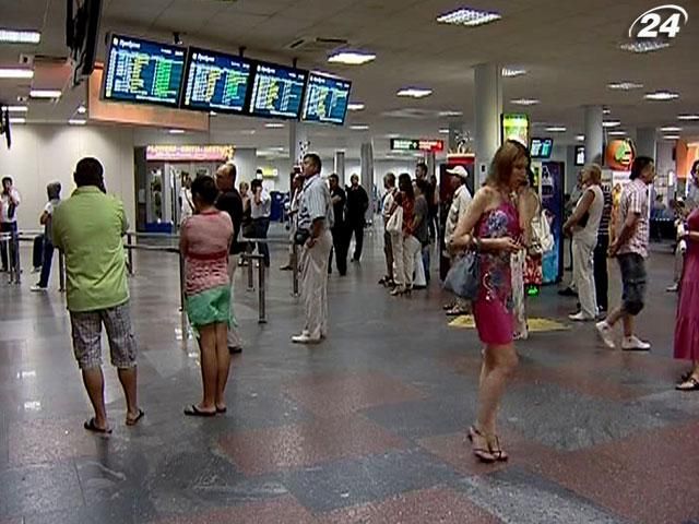 Українцям знову пообіцяли дешеві авіаквитки