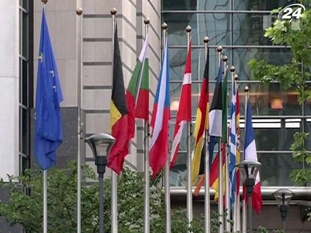 DATA: ЕС впервые за 10 лет сократил помощь бедным странам DATA: ЕС впервые за 10 лет сократил помощь бедным странам