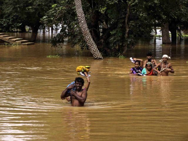 Наводнение в Индии унесло жизни 30 человек