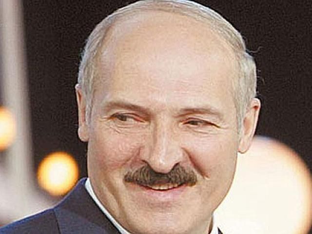Украинские правозащитники призывают президентов не смотреть футбол с Лукашенко