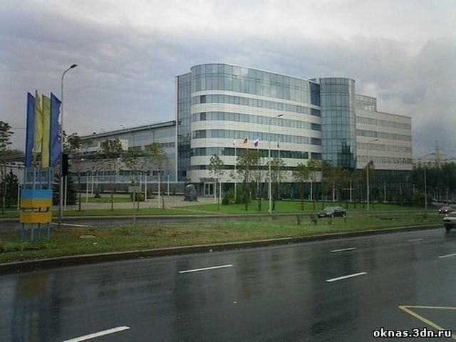 Янукович нагородив архітекторів фабрики Колеснікова Янукович нагородив архітекторів фабрики Колеснікова