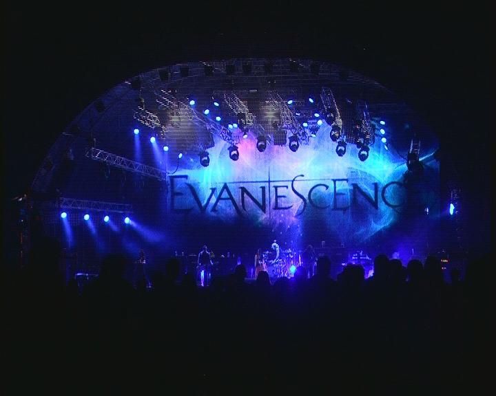 Группа Evanescence впервые посетил Украину