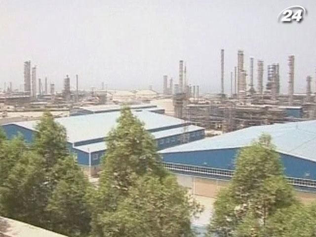 Запрет на поставки нефти из Ирана в ЕС вступает в силу