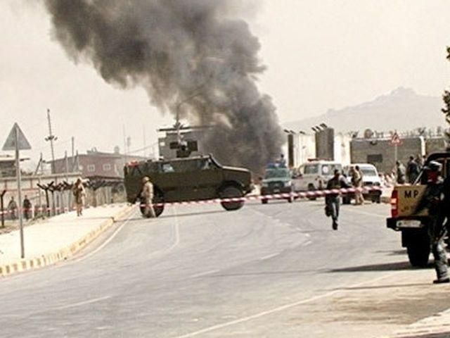 Вибух пасажирського автобуса в Афганістані: є жертви