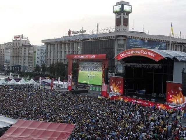 Київська фан-зона працюватиме до 4 ранку Київська фан-зона працюватиме до 4 ранку