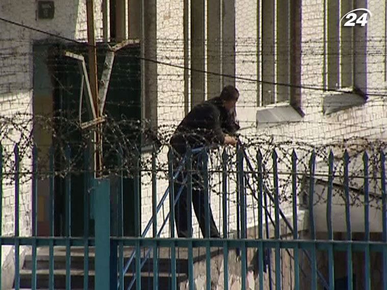 ДПтСУ: ув'язнені Ольшанської колонії випили технічну рідину ДПтСУ: ув'язнені Ольшанської колонії випили технічну рідину