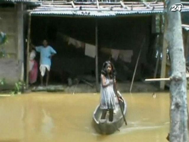 Внаслідок повеней в Індії загинули понад 80 людей 
