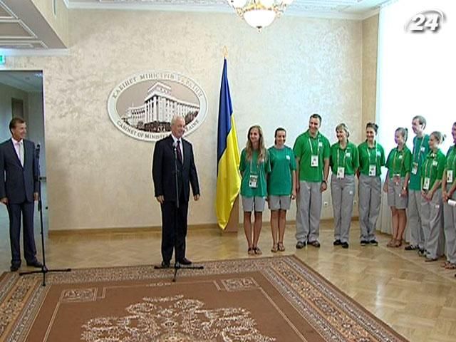 Во время ЕВРО-2012 в принимающих городах работало 4,5 тыс. волонтеров Во время ЕВРО-2012 в принимающих городах работало 4,5 тыс. волонтеров