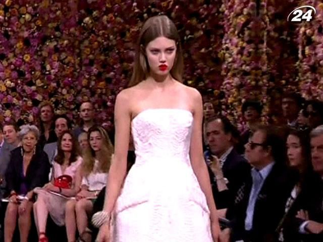 Раф Сімонс презентував дебютну колекцію для Christian Dior