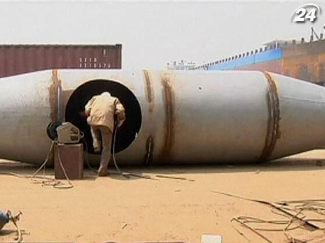 Китайський фермер сконструював субмарину своїми руками Китайський фермер сконструював субмарину своїми руками