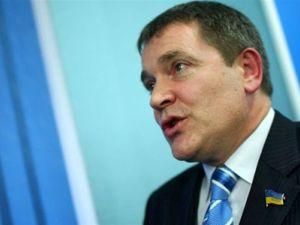 "Регіонали" планують внести двомовність у Конституцію "Регіонали" планують внести двомовність у Конституцію