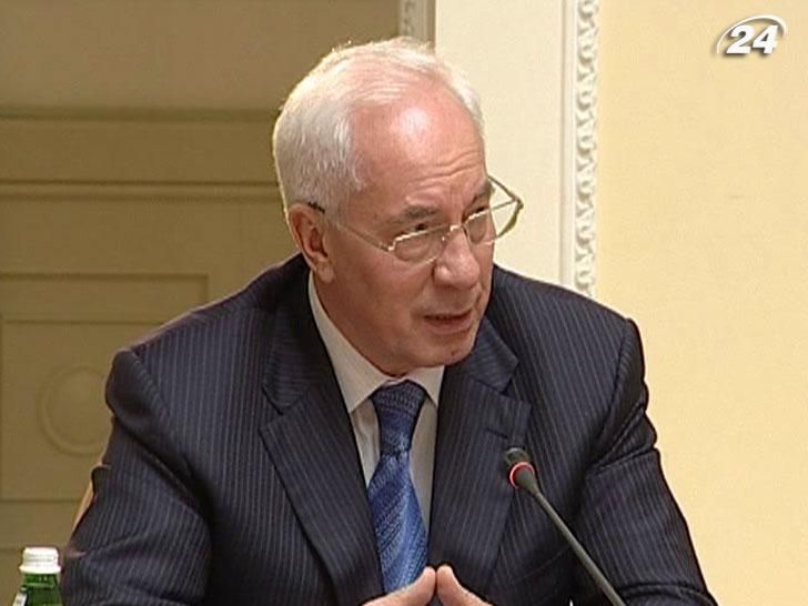 Азаров пообещал аграриям не ограничивать экспорт зерновых Азаров пообещал аграриям не ограничивать экспорт зерновых