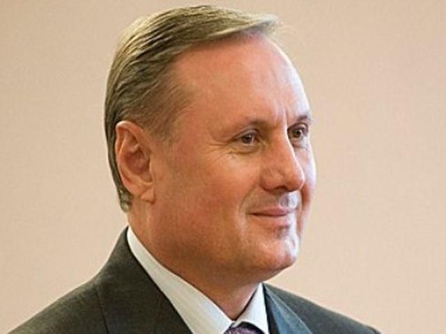 Єфремов не бачить аргументів проти підписання мовного закону Президентом Єфремов не бачить аргументів проти підписання мовного закону Президентом