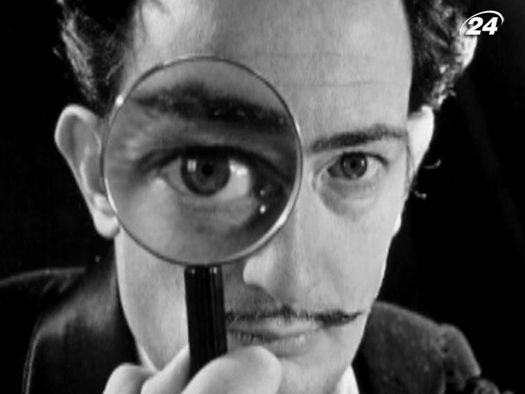 Сальвадор Дали - автор дизайна знаменитой карамели "Чупа-Чупс" Сальвадор Дали - автор дизайна знаменитой карамели "Чупа-Чупс"