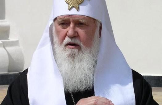 Главы церквей призывают Януковича не подписывать языковой закон
