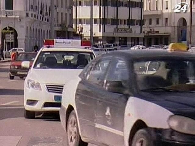 Национальный переходной совет ввел в Ливии чрезвычайное положение Национальный переходной совет ввел в Ливии чрезвычайное положение