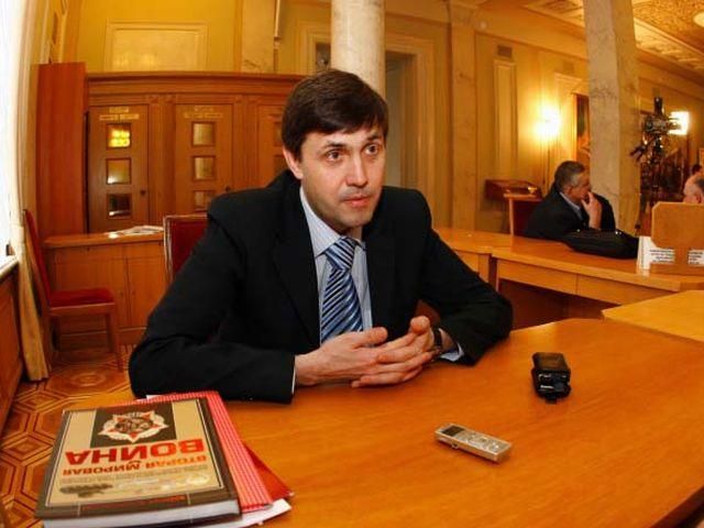 Комуністи заговорили про "мовний" референдум