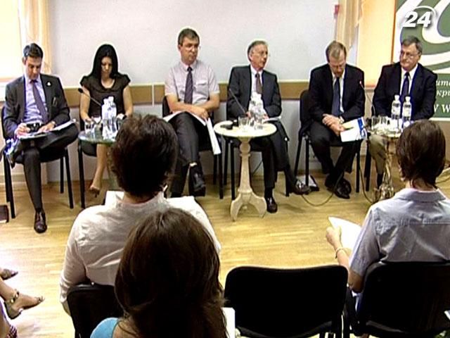 Freedom House говорит о санкциях в отношении Украины Freedom House говорит о санкциях в отношении Украины