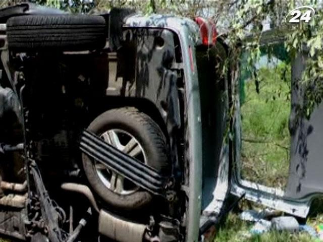 В ДТП попал мэр Орджоникидзе с семьей В ДТП попал мэр Орджоникидзе с семьей