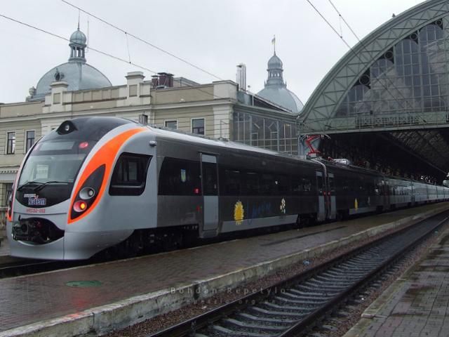 Поїздки на потягах Hyundai суттєво подешевшають Поїздки на потягах Hyundai суттєво подешевшають