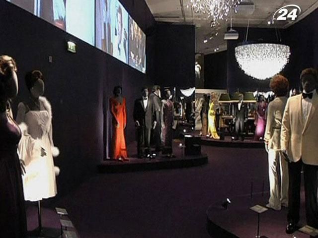 У Лондоні відкрили виставку з нагоди 50-річчя "бондіани" У Лондоні відкрили виставку з нагоди 50-річчя "бондіани"