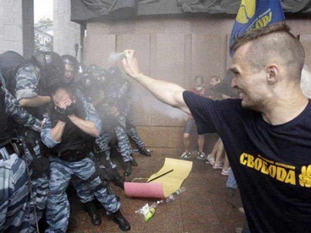 МВС: На "мовному" мітингу постраждали 27 працівників МВС: На "мовному" мітингу постраждали 27 працівників