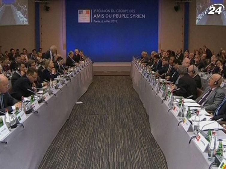 В Парижі "Друзі Сирії" шукають вирішення конфлікту в країні В Парижі "Друзі Сирії" шукають вирішення конфлікту в країні