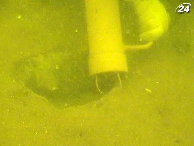 Запорожские археологи наткнулись на уникальную лодку-довбанку Запорожские археологи наткнулись на уникальную лодку-довбанку