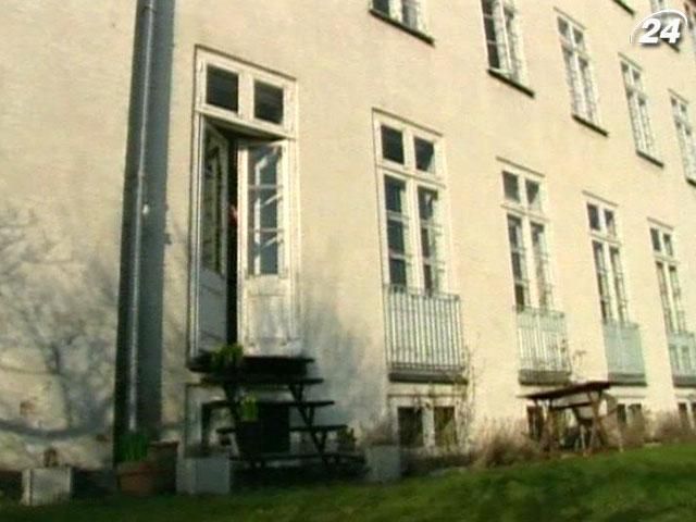 Дім у Копенгагені побудований по принципу “мінімум стін, максимум дизайнерських рішень” Дім у Копенгагені побудований по принципу “мінімум стін, максимум дизайнерських рішень”