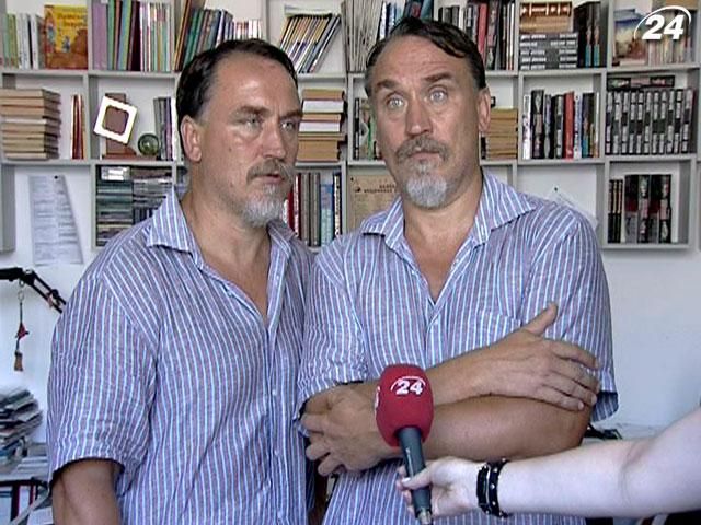 Братья Капрановы: Языковой вопрос может привести к территориальному сепаратизму Братья Капрановы: Языковой вопрос может привести к территориальному сепаратизму